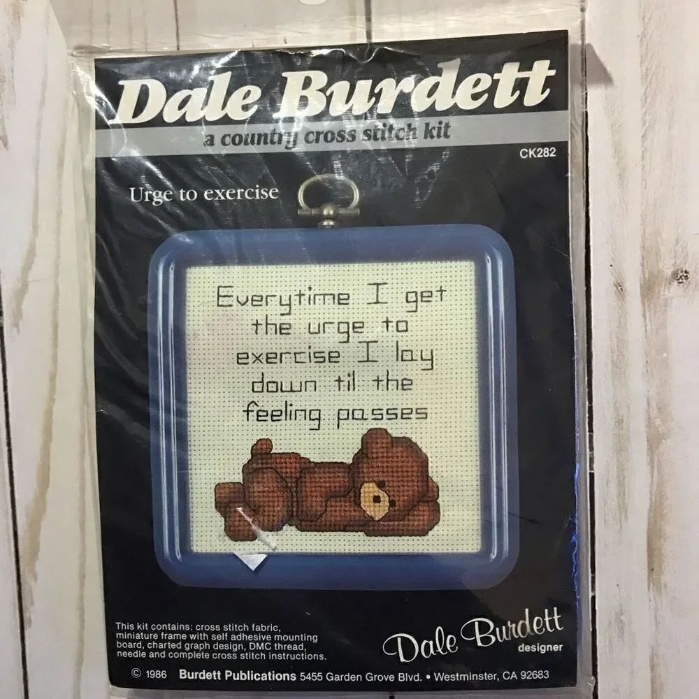 Dale Burdett vintage country cross stitch New in pkg 4” x 4” ck282 craft kit